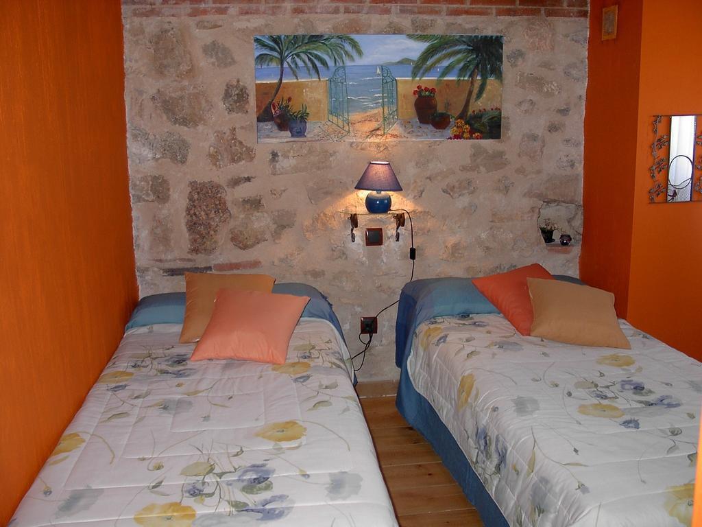 Casa Rural Pincherres Mata de Quintanar Habitación foto